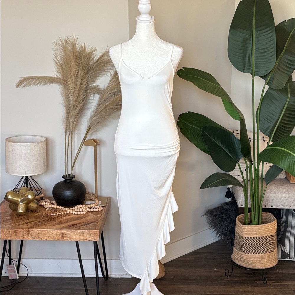 💃🏽🤍 NWT Ribbed Midi Ruffle Dress Sz M🤍💃🏽 - Picture 14 of 14